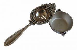 At Home in the Country - Tea Strainer with Bowl